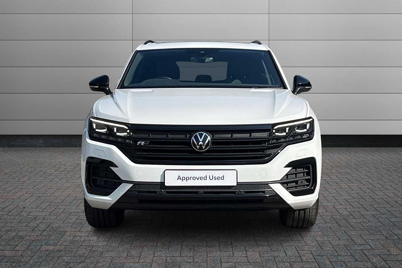 Volkswagen Touareg 3.0 TDI V6 Black Edition SUV 5dr Diesel Tiptronic 4Motion Euro 6 (s/s) (286 ps)