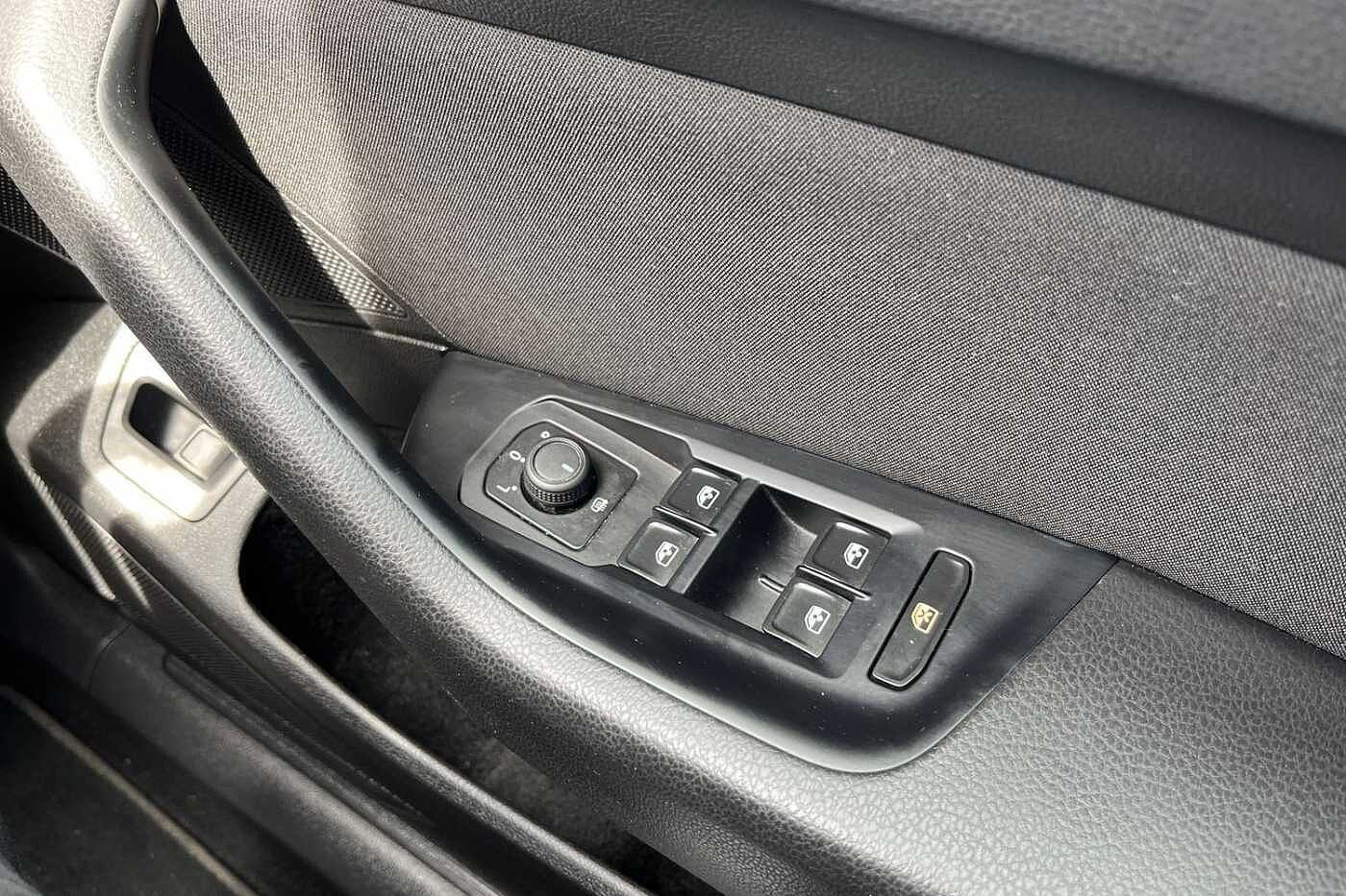 Volkswagen Passat 1.5 TSI EVO SE Nav Estate 5dr Petrol DSG Euro 6 (s/s) (150 ps)