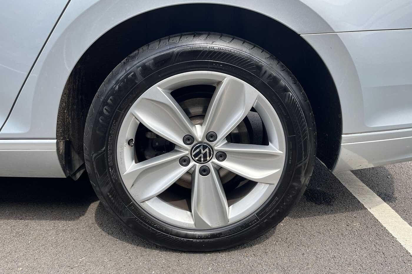 Volkswagen Passat 1.5 TSI EVO SE Nav Estate 5dr Petrol DSG Euro 6 (s/s) (150 ps)
